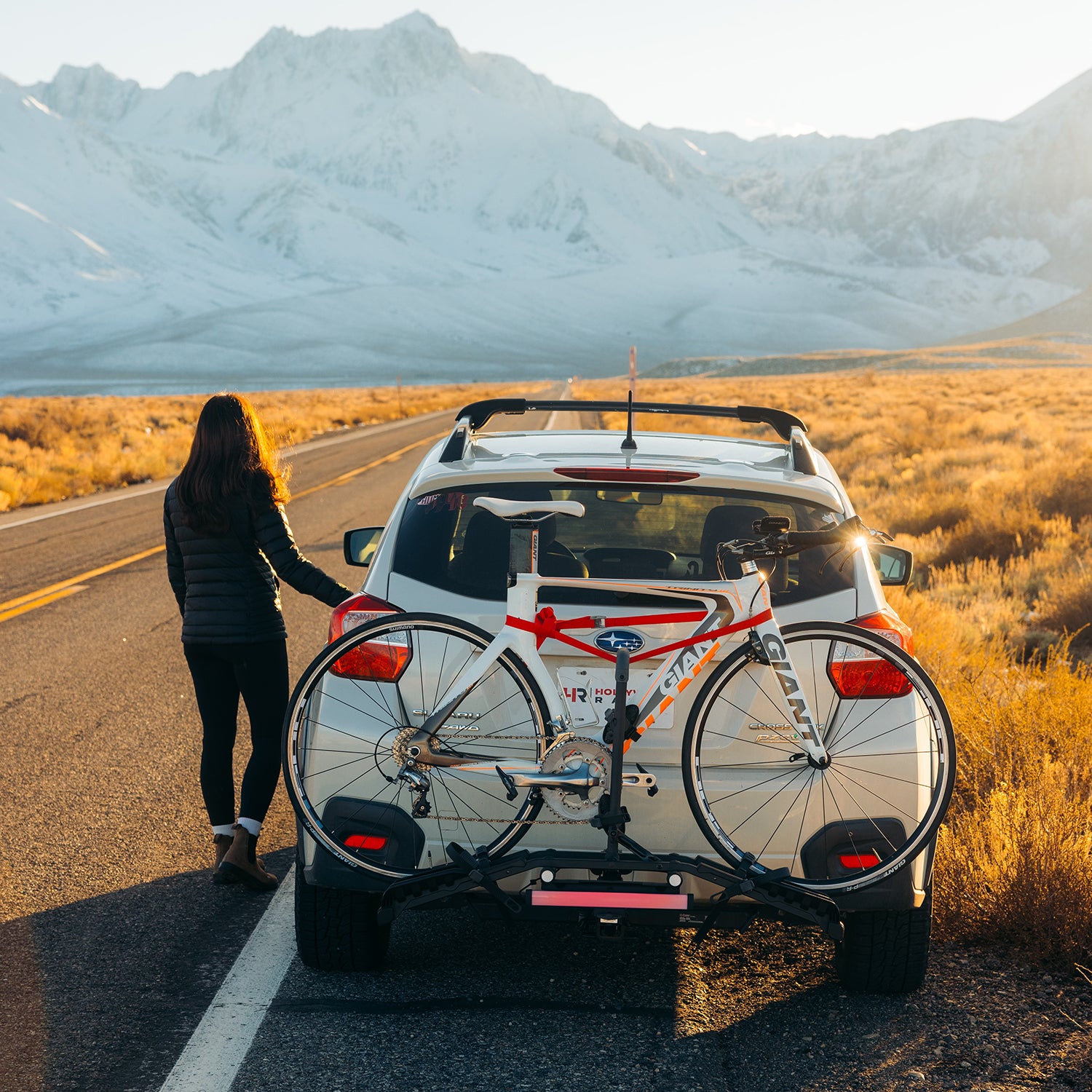 Destination 2 + LED Light Bar Bundle Hollywood Racks