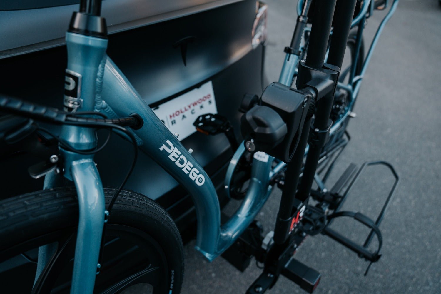 RV Rider + LED Light Bar Hollywood Racks