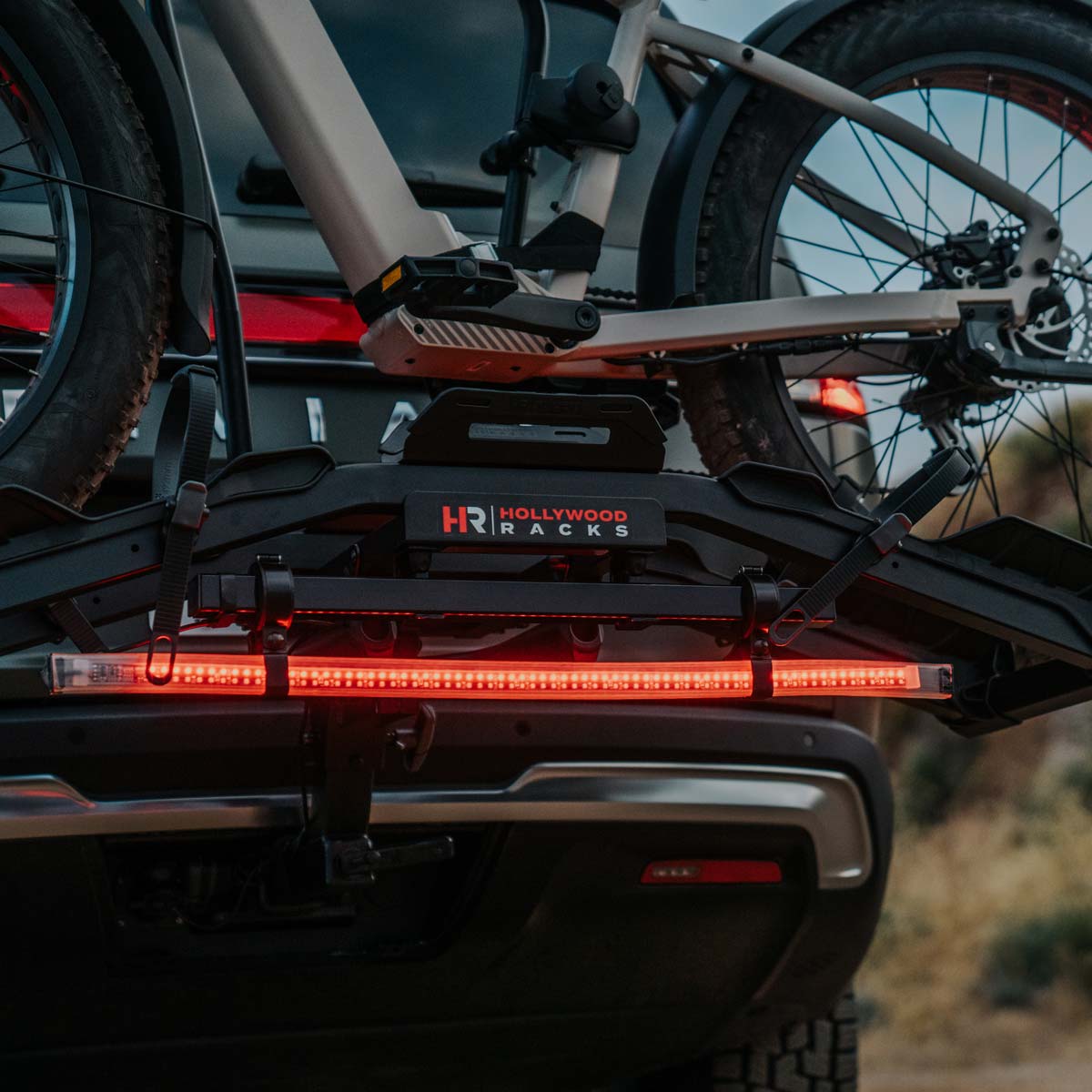 Light Bar Adapter for Destination E – Hollywood Racks