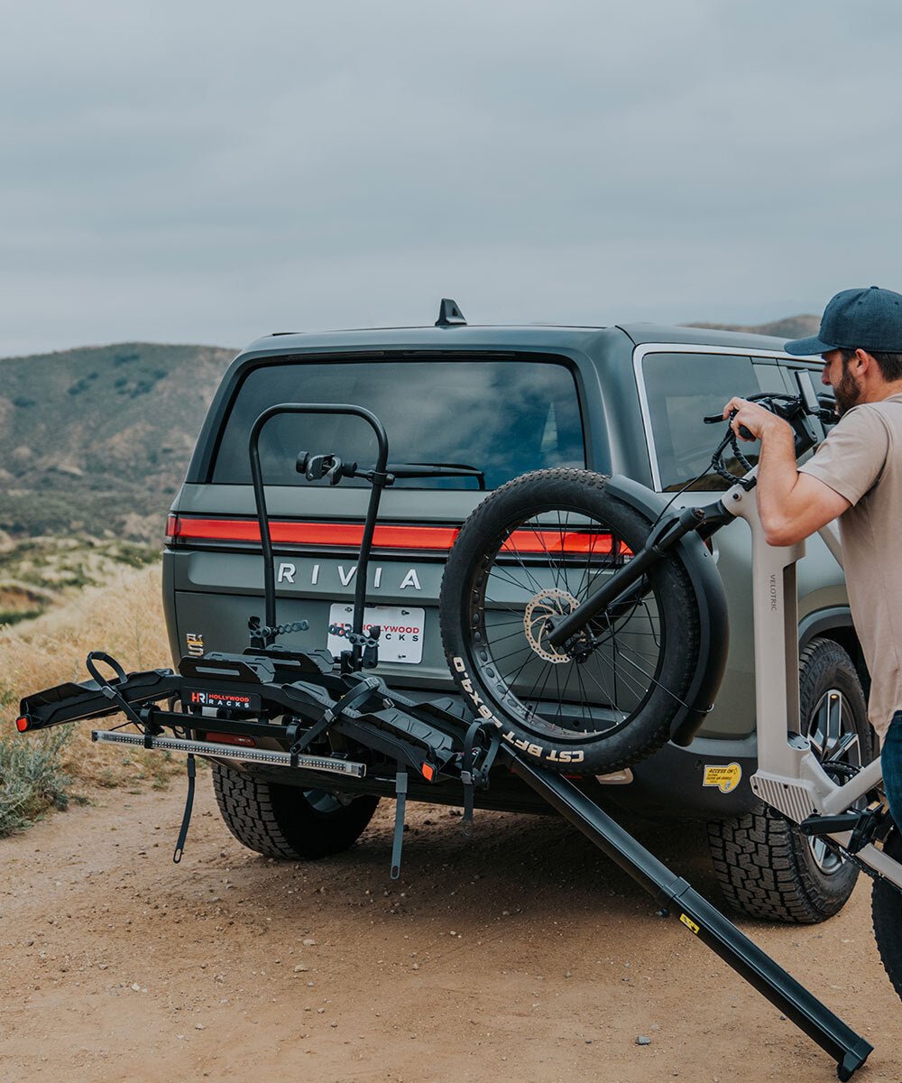 Destination E Bike Rack + LED Light Bar Hollywood Racks